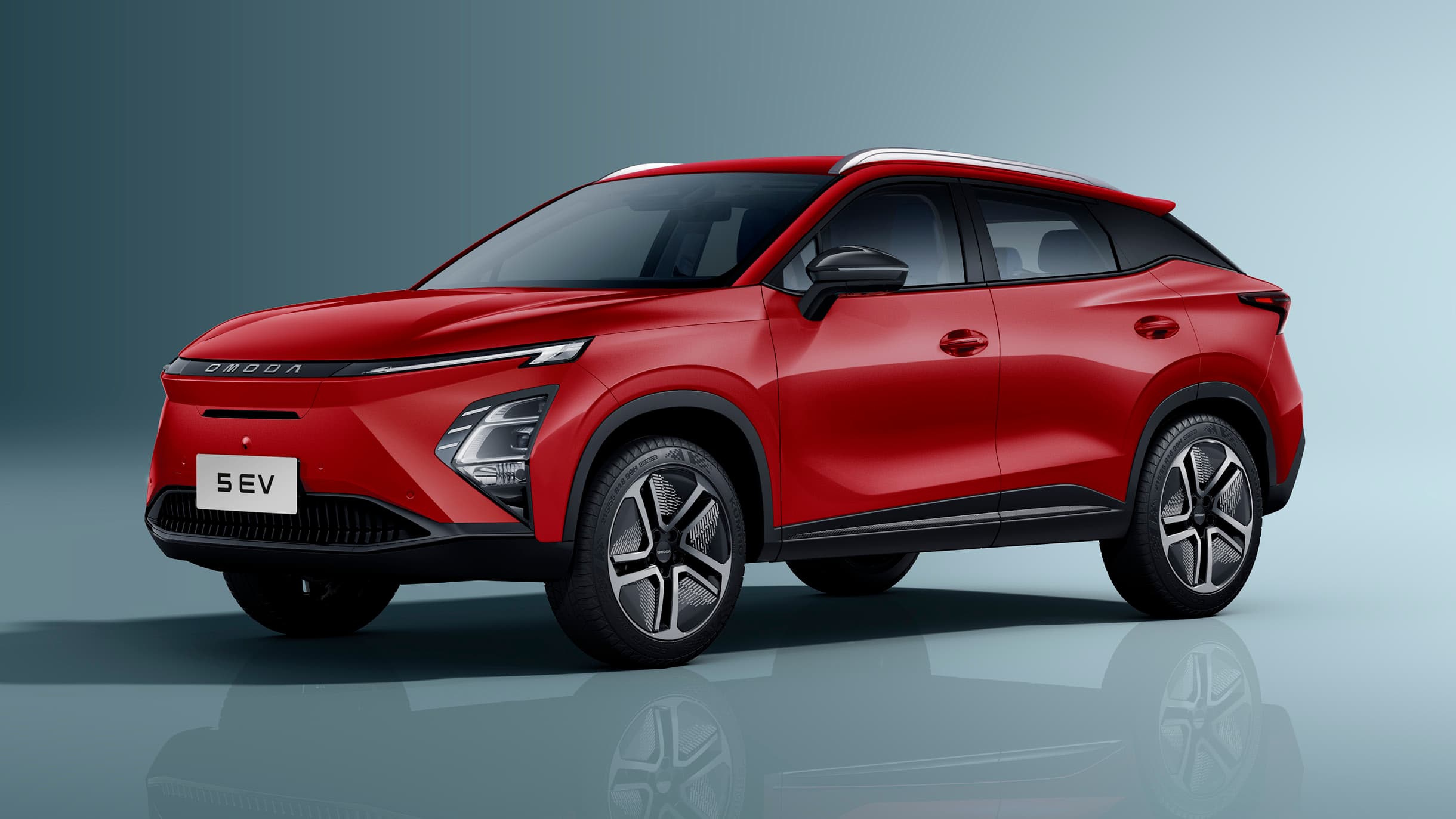OMODA 5 EV i farven Blood Red