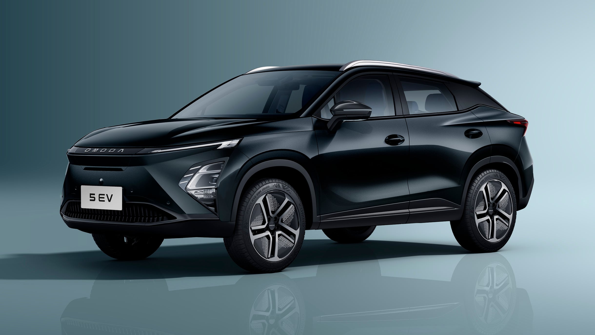 OMODA 5 EV i farven Carbon Black