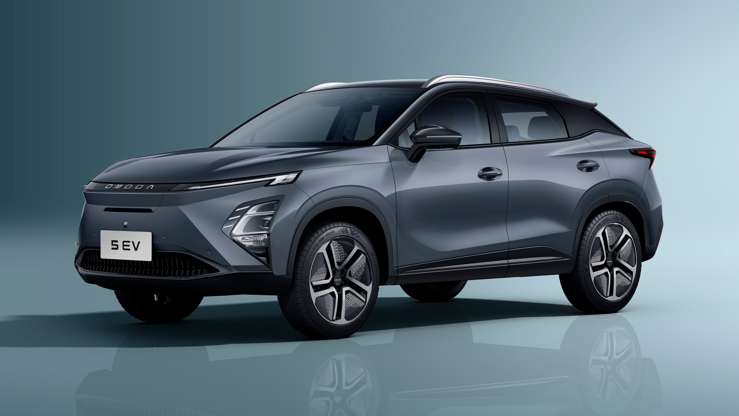 OMODA 5 EV i farven Phantom Grey