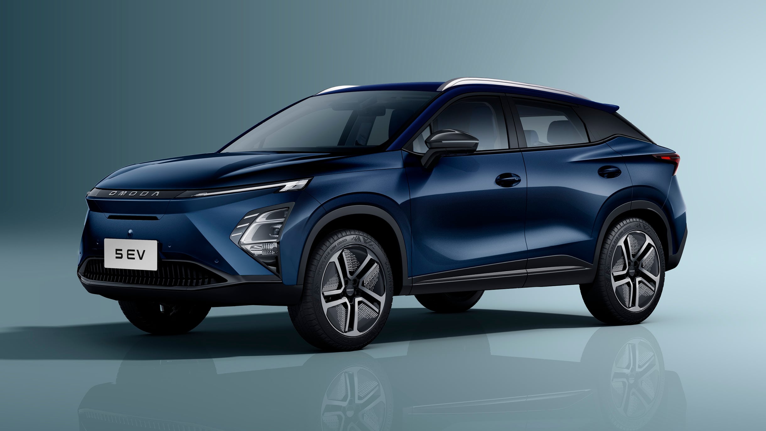 OMODA 5 EV i farven Late Night Blue